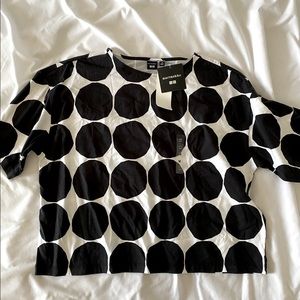 NWT Uniqlo x Marimekko cropped top size M